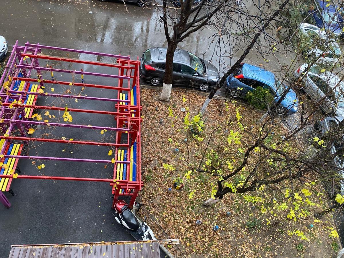 Piata Sudului Host Apartamento