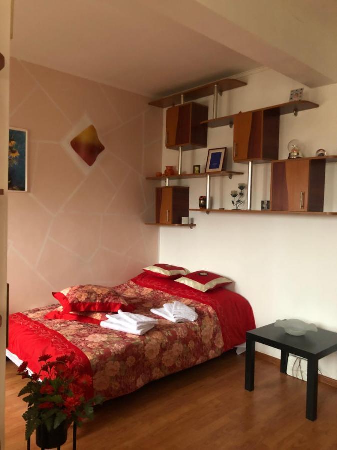 Charming Quiet Coltea Old Town In The Centre Of