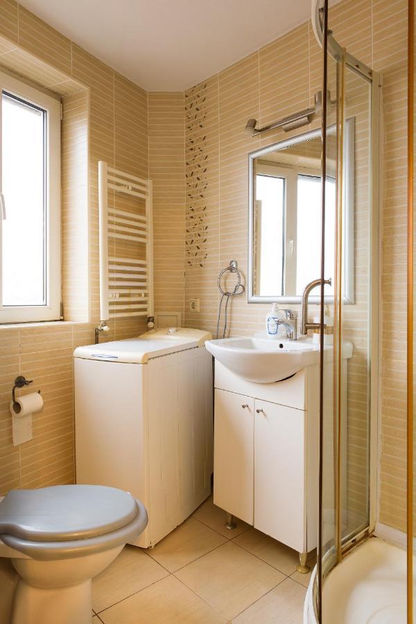 Apartment Downtown Studio Bucharest