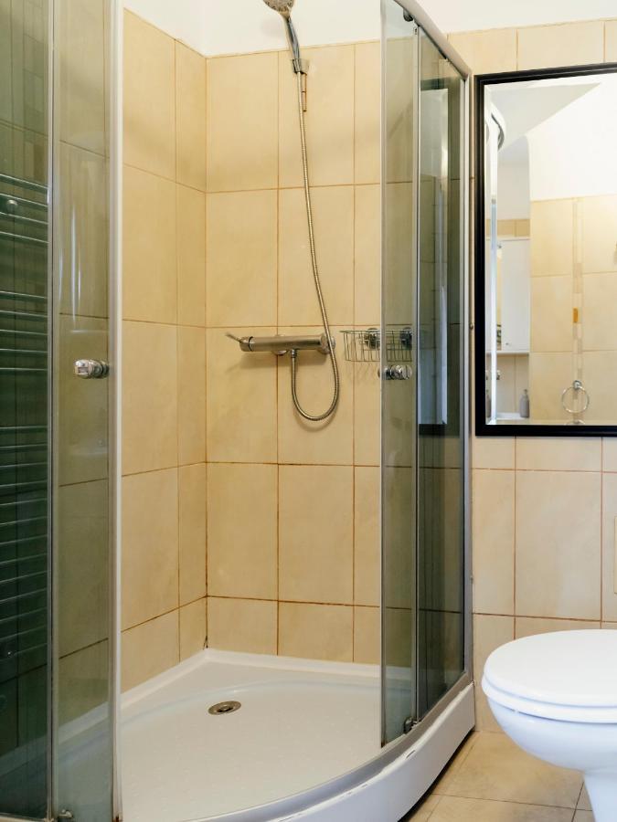 Lovely Vintage Double In Center Apartment Bucharest