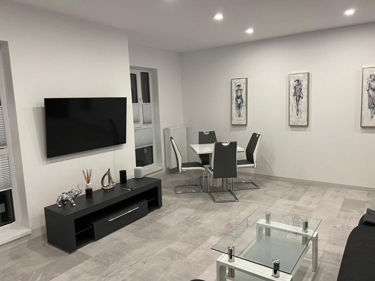 Apartament Stunning 2-room Penthouse With Lakeview W11 *