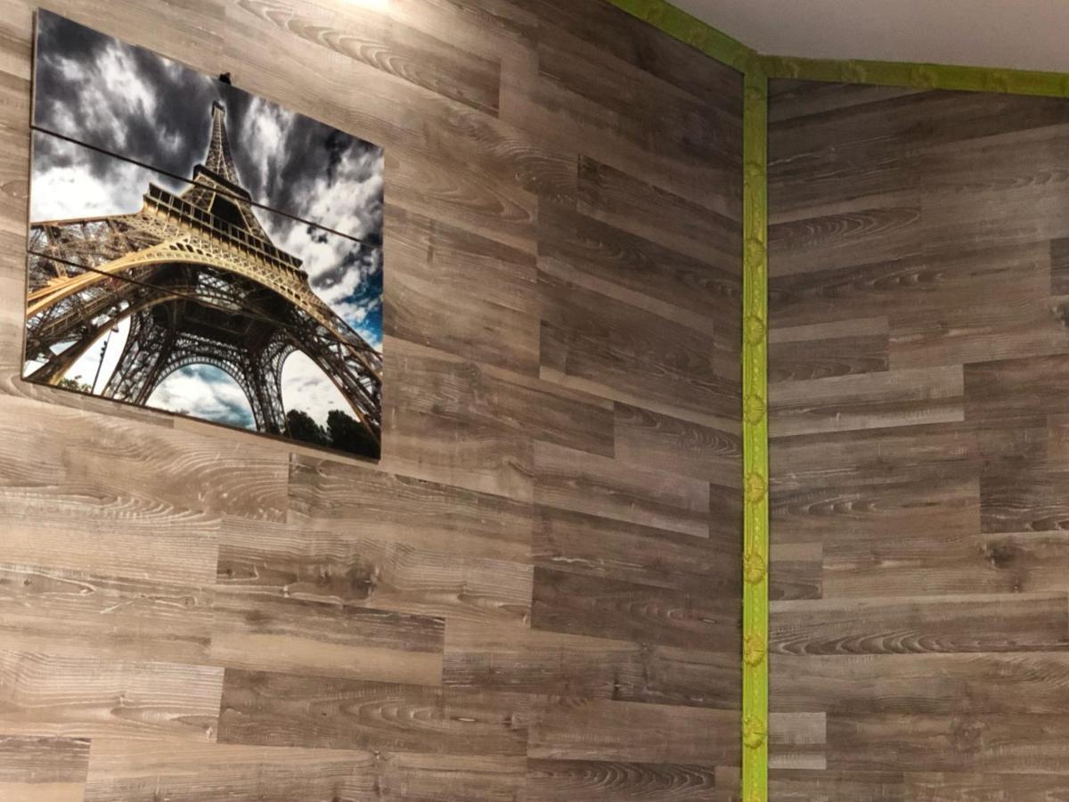 Serban Arenele Romane Marius Nasta Apartament Bucureşti