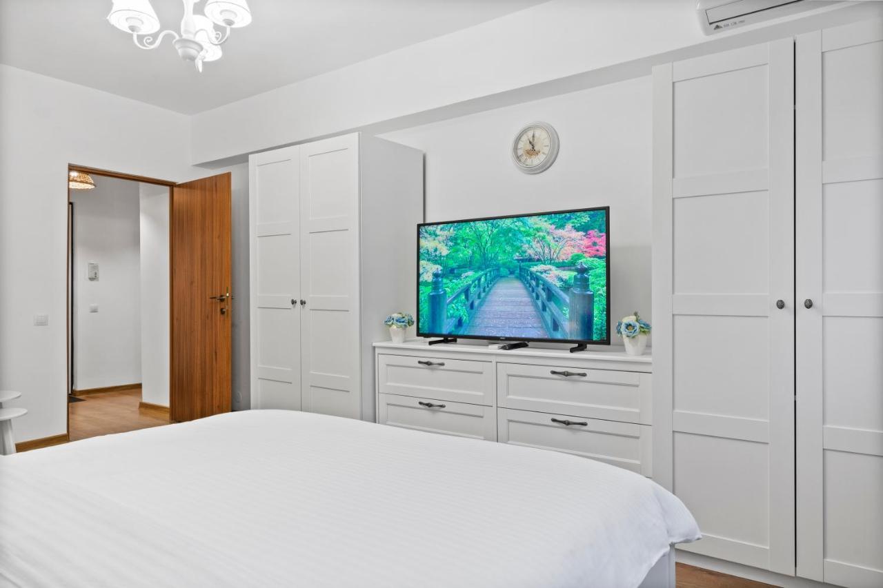 Sudului 303 By Mrg Apartament