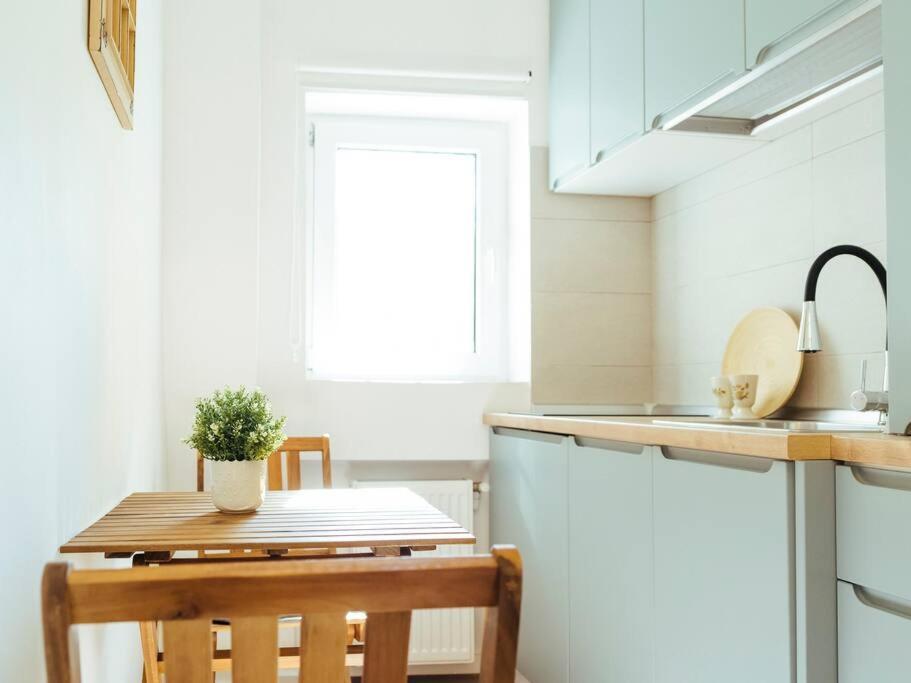 Apartamento Cozy Next To House Of Parliament