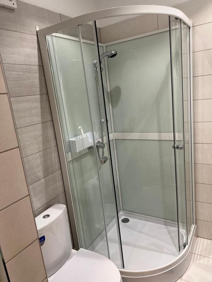 Stunning 2-room Penthouse With Lakeview W11 *