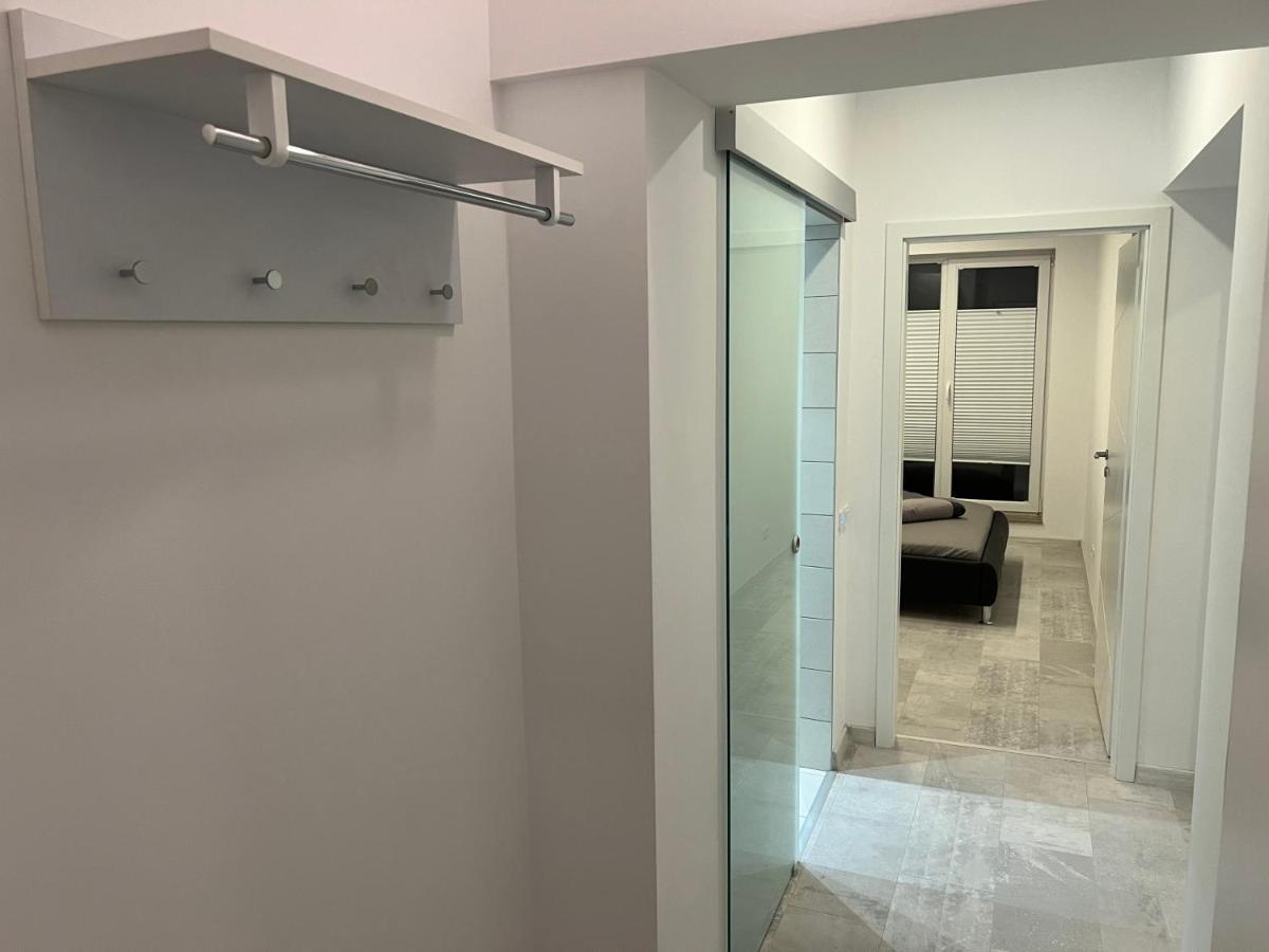 Stunning 2-room Penthouse With Lakeview W11 Apartament Bucureşti