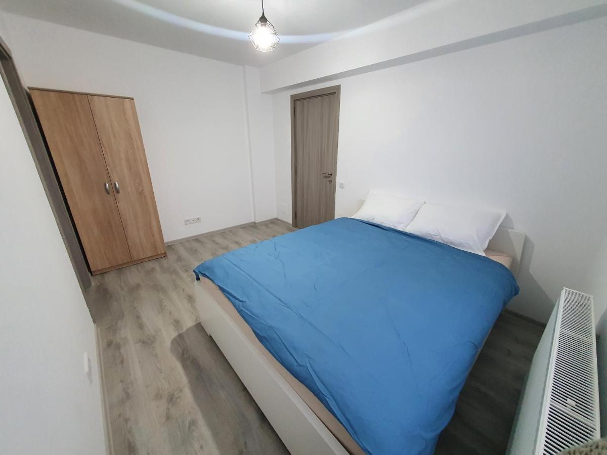 Apartamento 3 Cam Grand Arena Bucareste