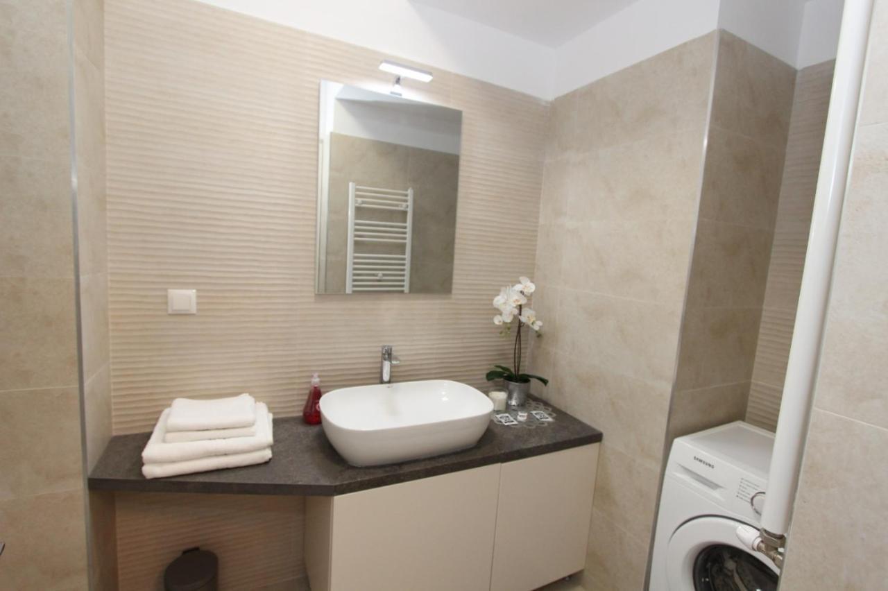 Apartment Luxury Dristor *