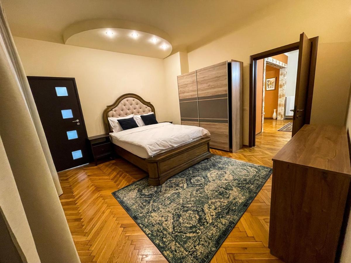 W/ Fire Place - Ground Floor * Bucharest