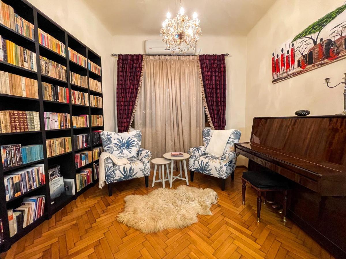 W/ Fire Place - Ground Floor Apartament Bucureşti
