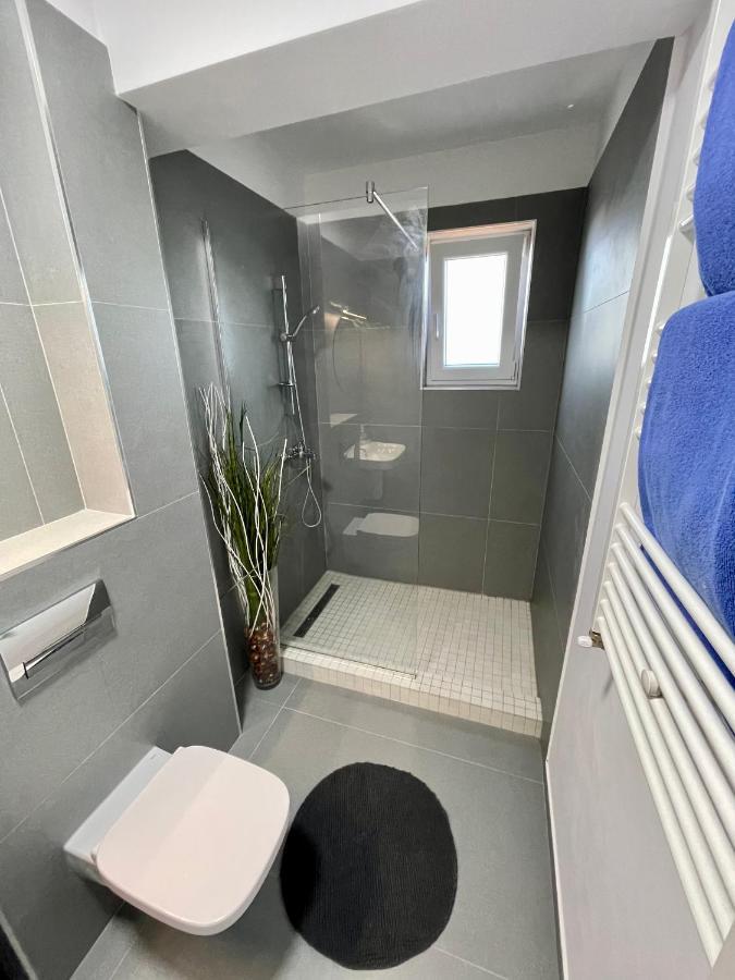 Apartment Mega Rossa