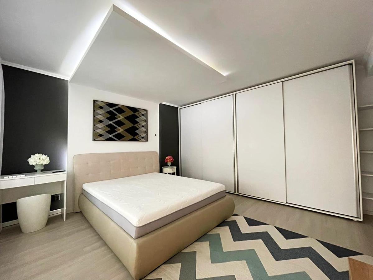Start 2 Apartament *