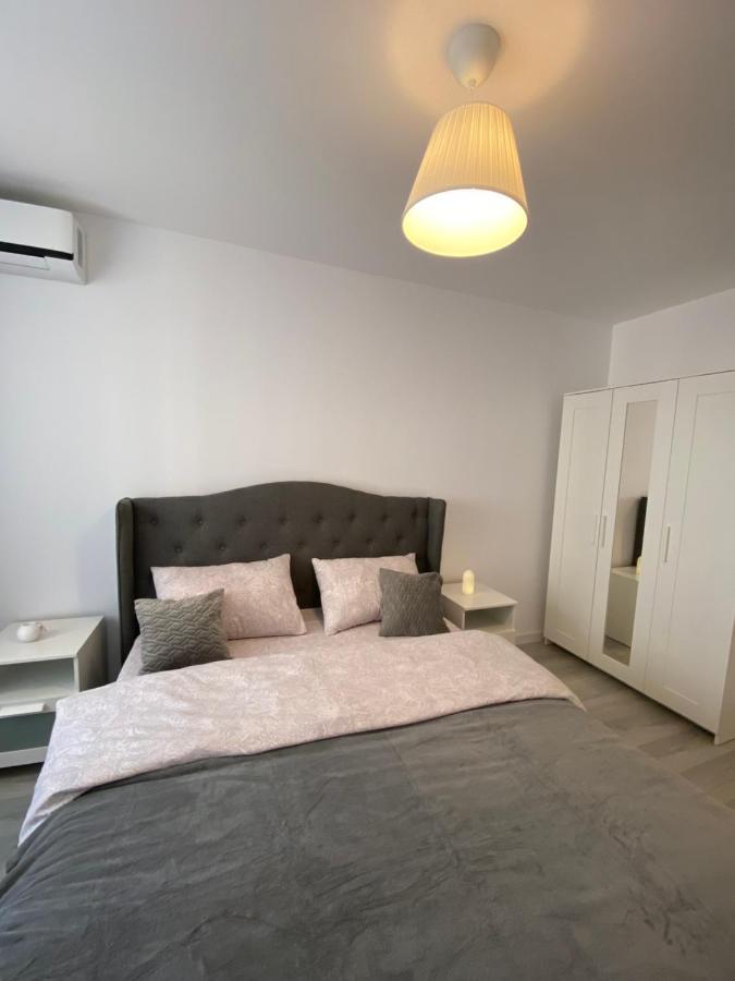Apartment Zian Flat Bucharest