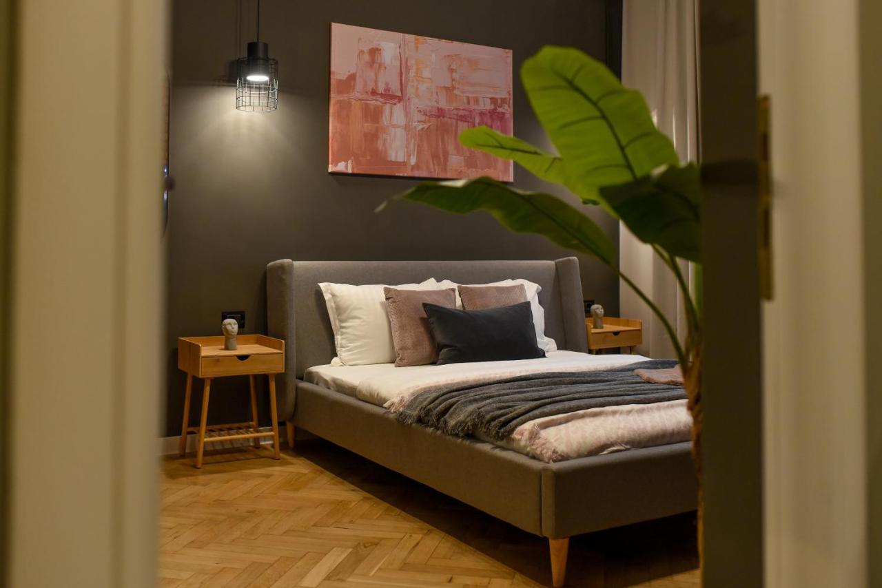 Apartment Magheru - Feel The Pulse *