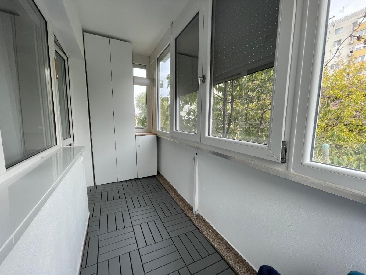Start 2 Apartament *