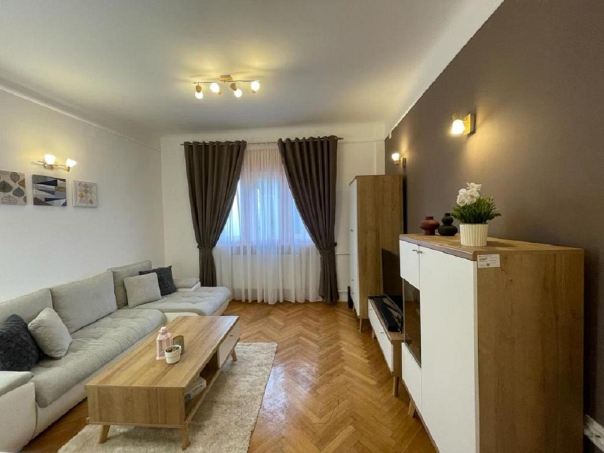 3 Apartamento *
