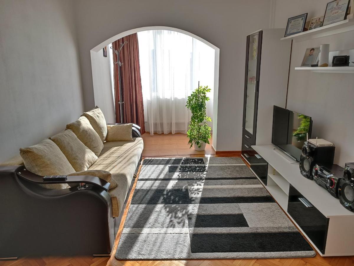 Apartament Berceni * Bucureşti