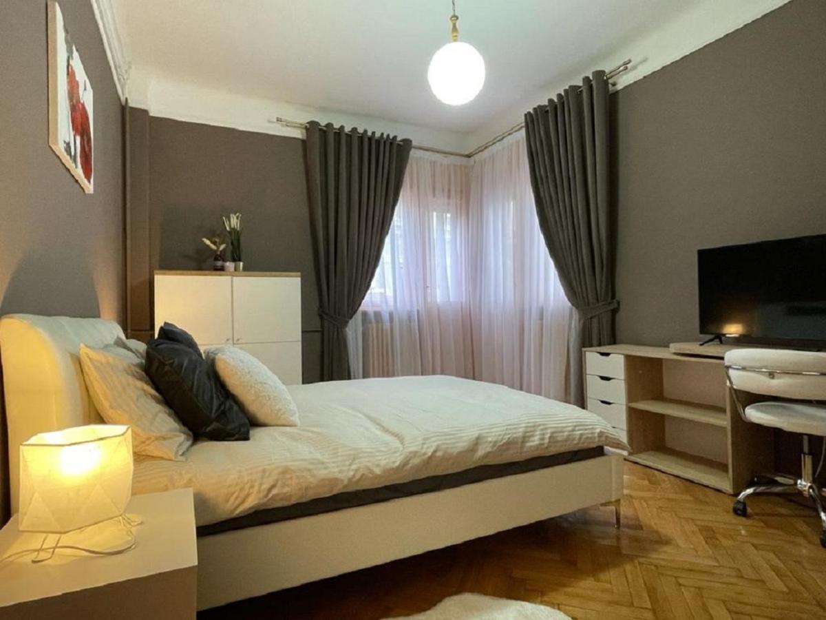 Apartamento 3 *