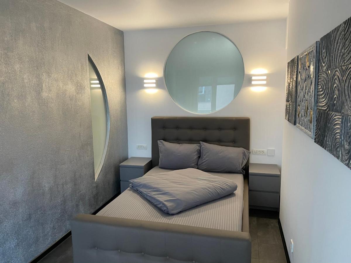 Fancy Westpark 2 Lakeview W7 Apartamento Bucareste