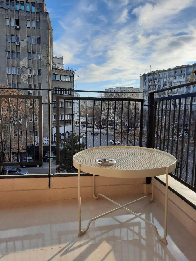 Luxury Center - Garofita Romana Apartment *