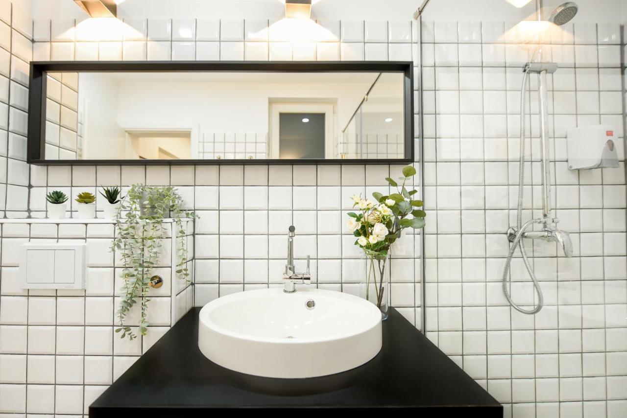 Apartament Sweet Home. Stylish Near Cismigiu *