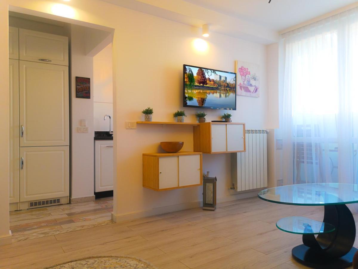 Sweet Lemons 1bd Amazing View Old Town Bucureşti
