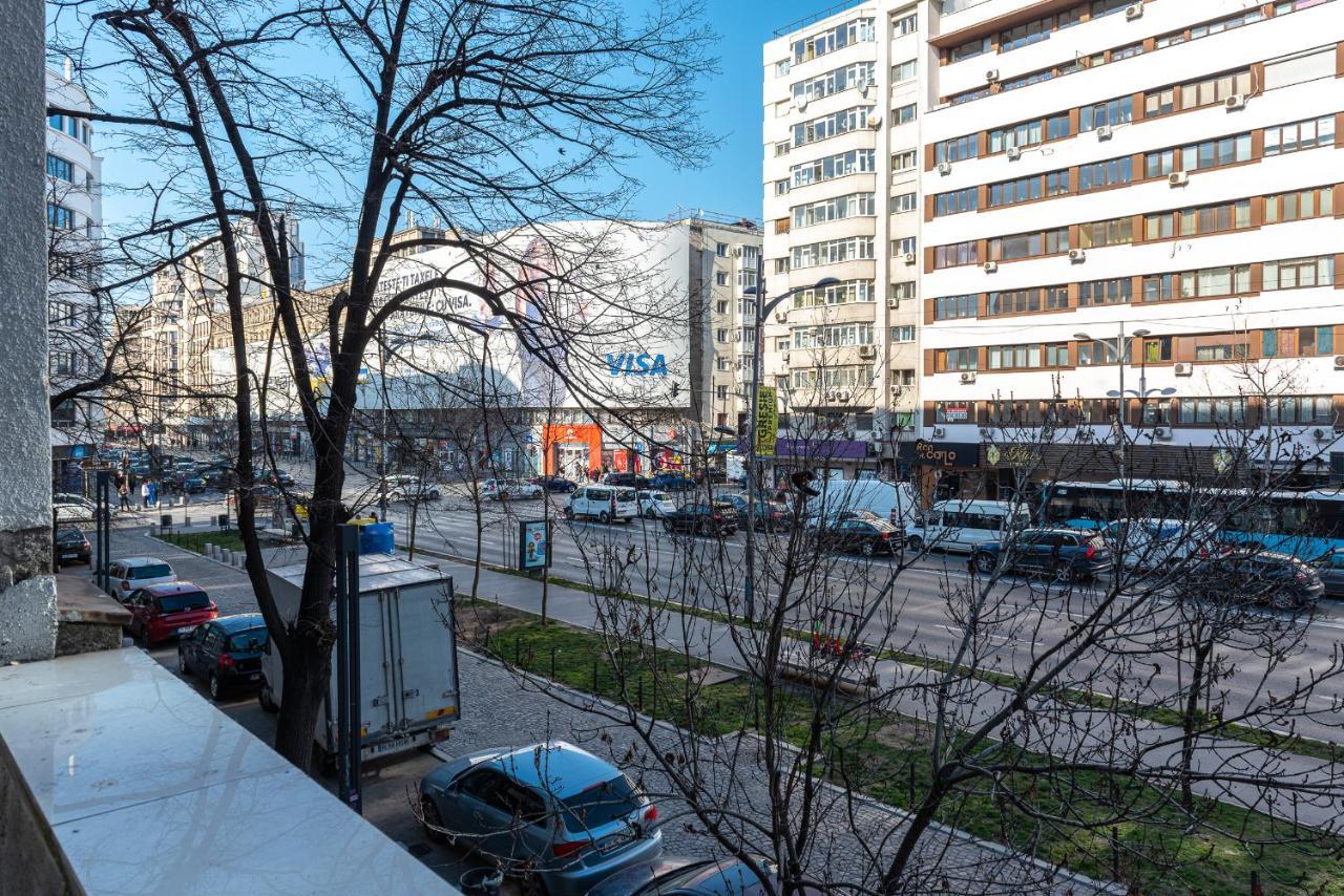 2 Camere, Ultracentral, Piata Universitatii Bucureşti