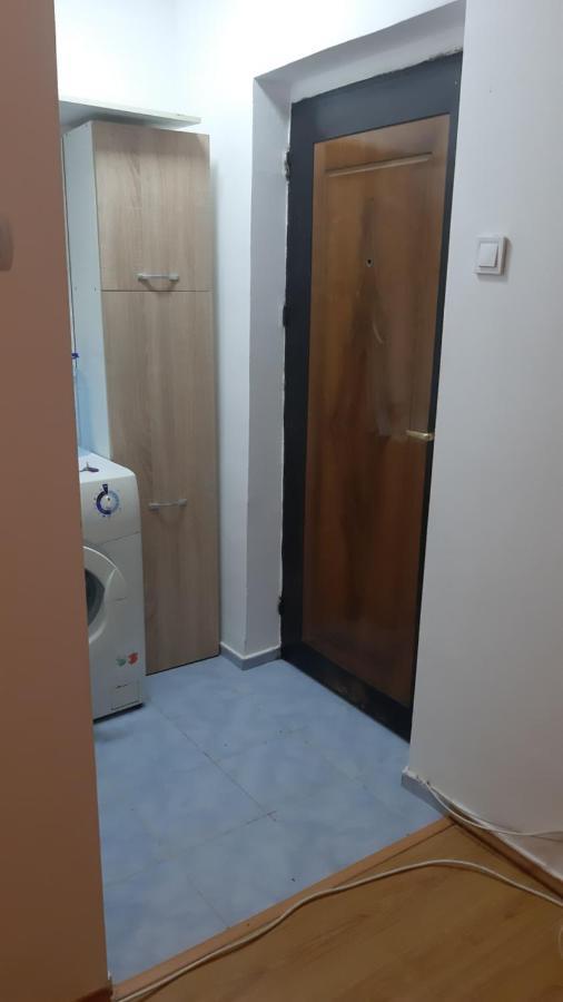 Alba 106