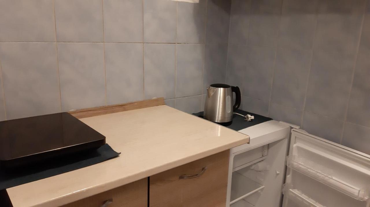 Alba 106 * Bucureşti