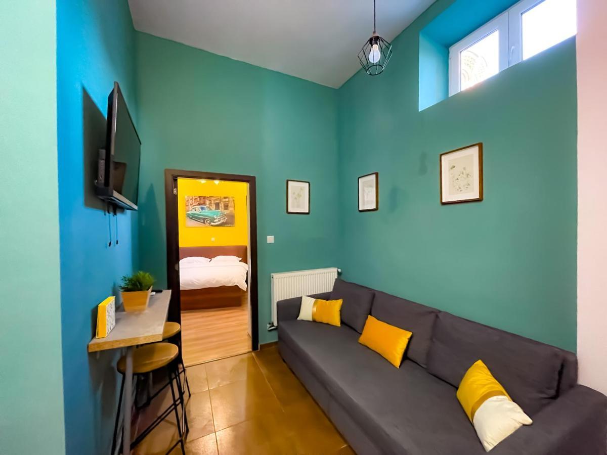 Cool Flat In The Heart Of Bucharest's Fun And History Apartamento *