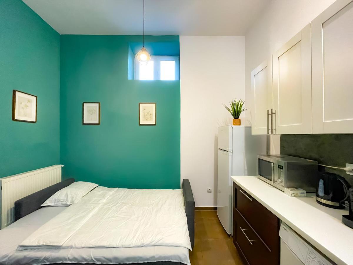 Apartamento Cool Flat In The Heart Of Bucharest's Fun And History Bucareste