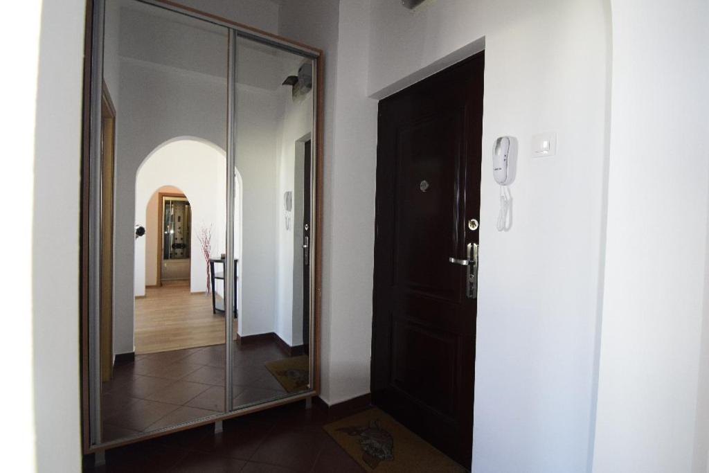 Square - View Of Apartamento *