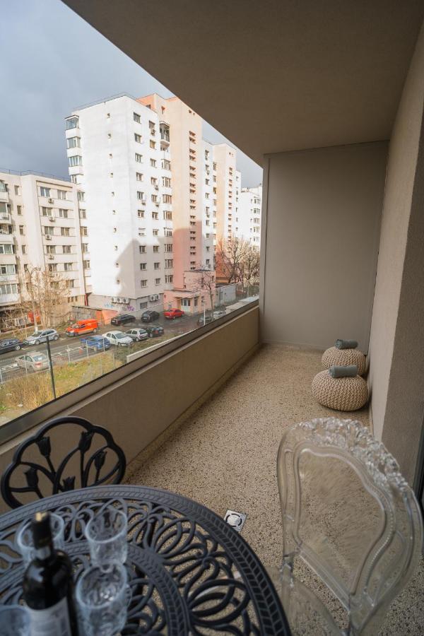 With View & Large Balcony Apartament Bucureşti