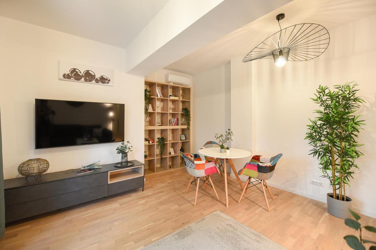 Vacation Feel - 2br With Terrace & Private Parking In Baneasa * Bucareste