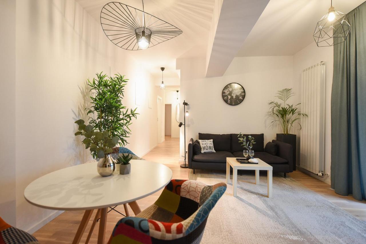 Apartamento Vacation Feel - 2br With Terrace & Private Parking In Baneasa *