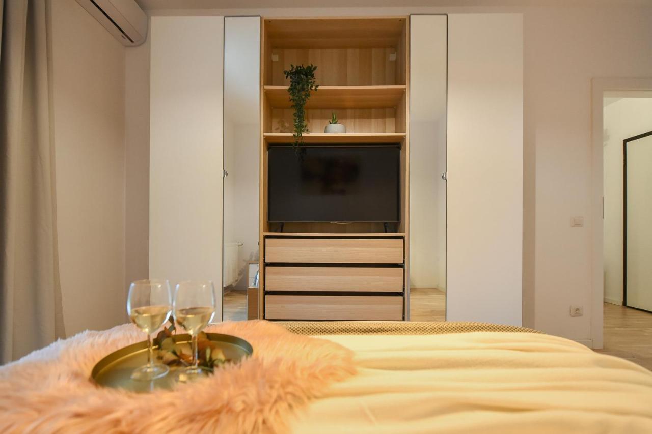 Apartamento Vacation Feel - 2br With Terrace & Private Parking In Baneasa *
