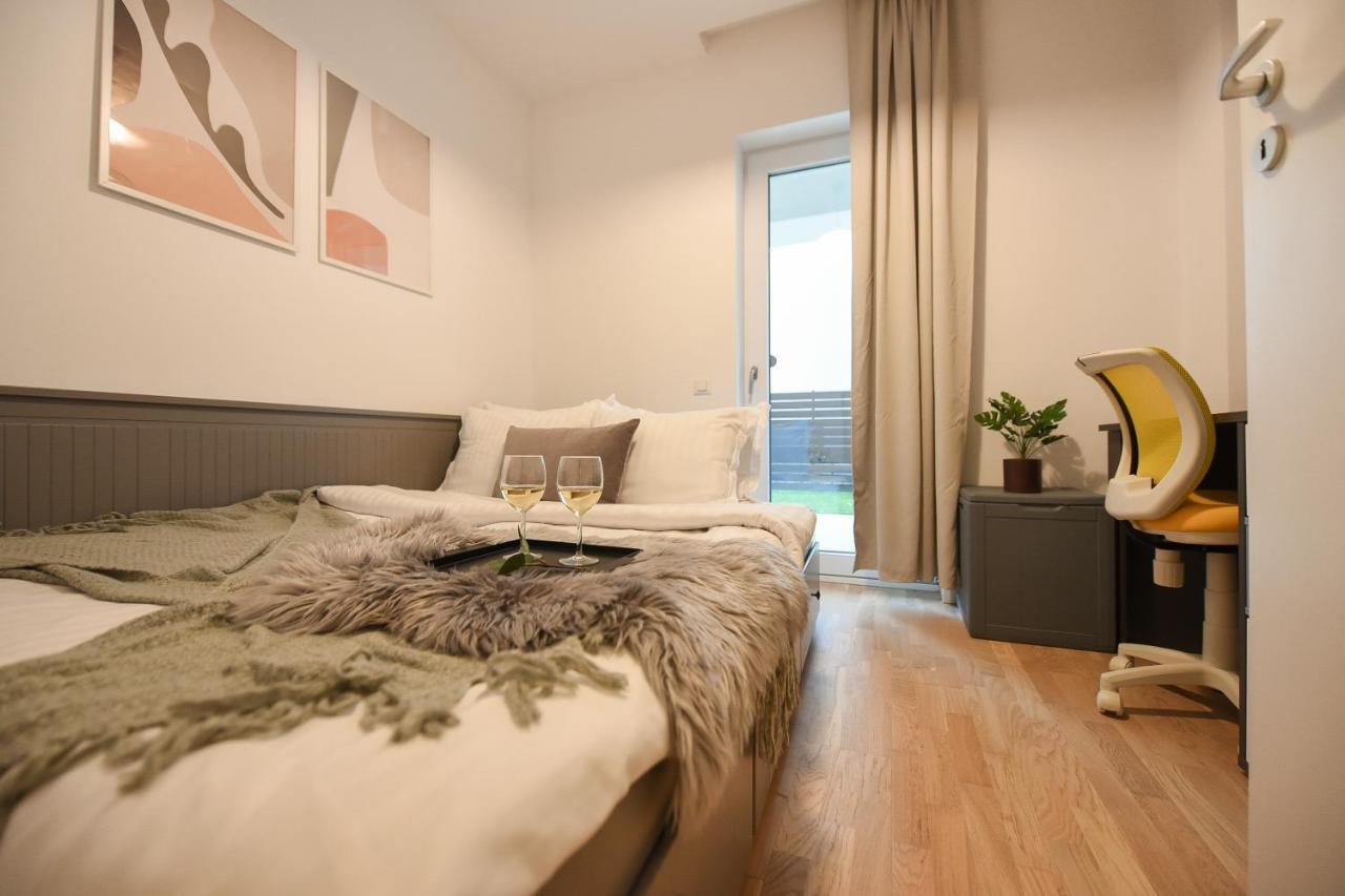 Vacation Feel - 2br With Terrace & Private Parking In Baneasa Bucareste