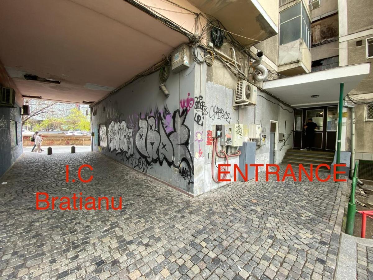 Oldtown Den