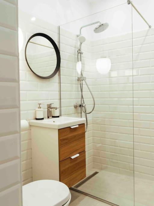 Bright 3Br Flat-Top Location-Green View Balcony * Bucharest