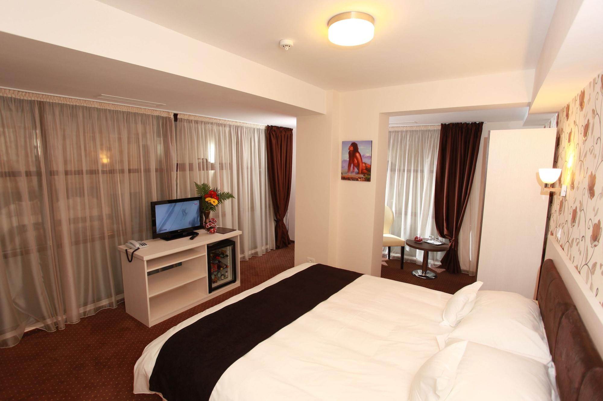 West Plaza 3* Bucureşti
