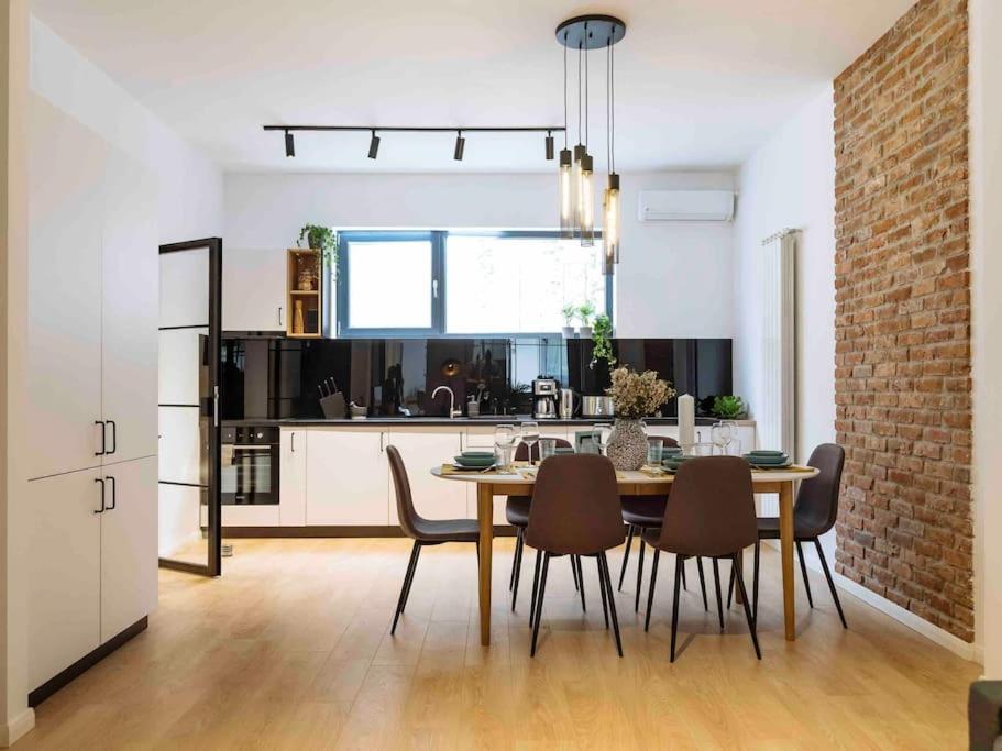 Bright 3Br Flat-Top Location-Green View Balcony *