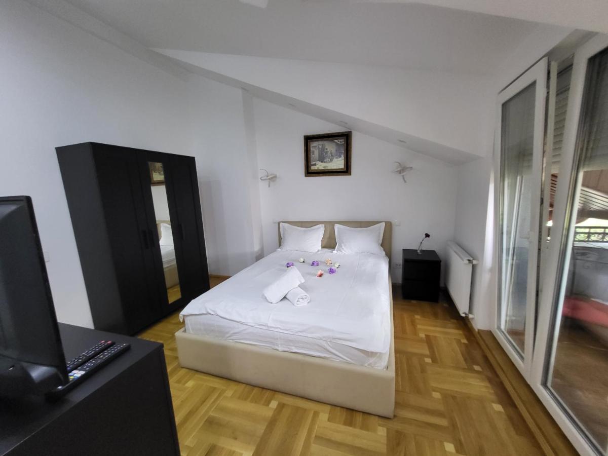 Mega Mall Monza Super Apartment