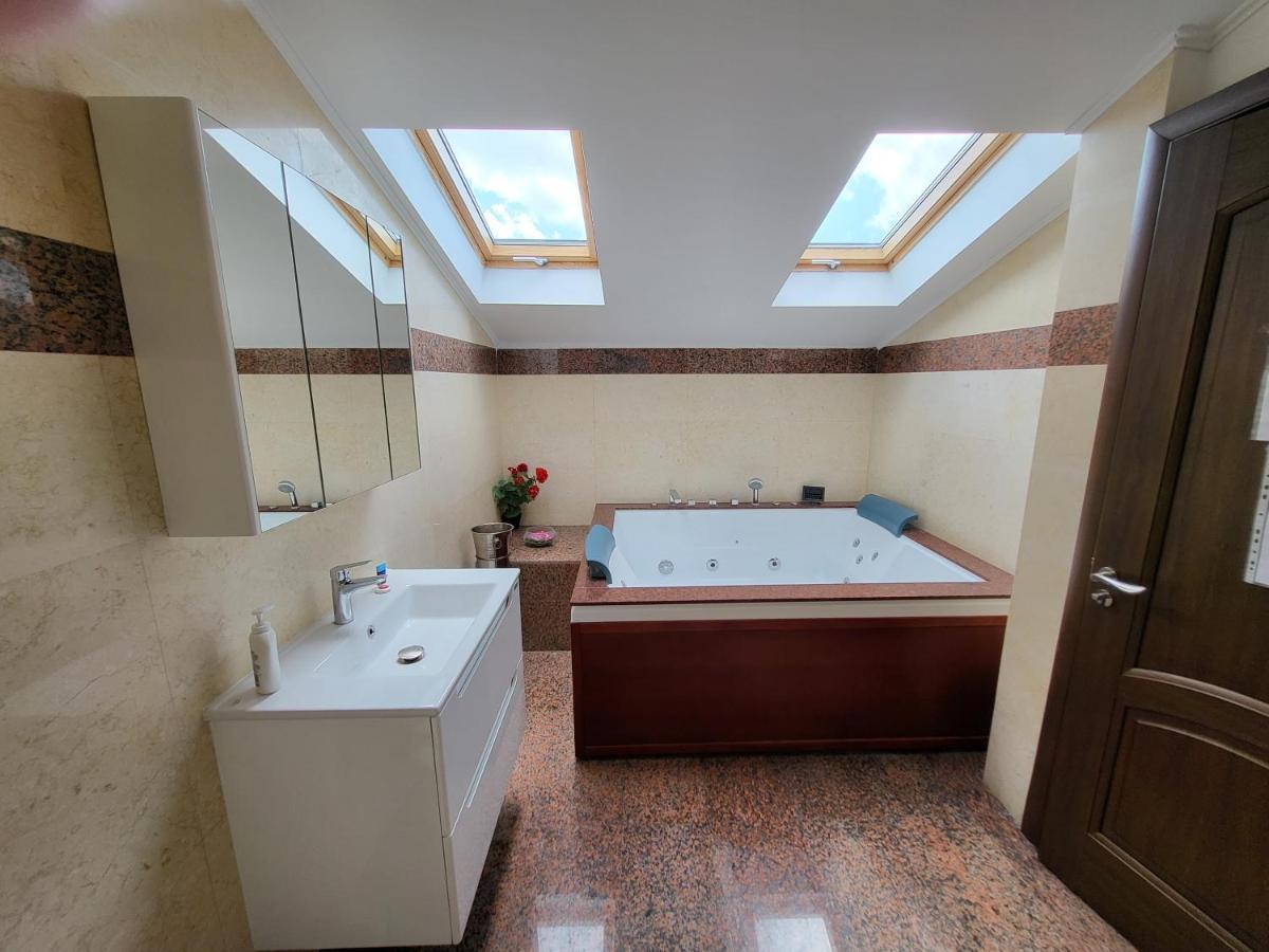 Apartment Mega Mall Monza Super Bucharest