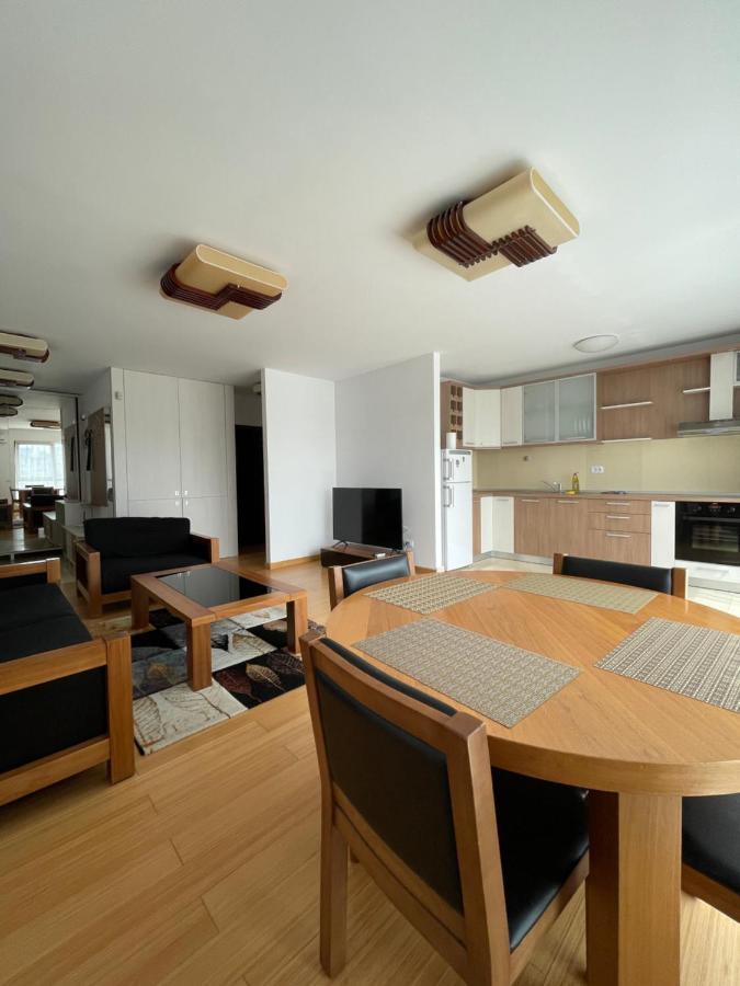 Sunny Two Apartment, Baneasa, Petrom City, Free Wi-fi And Underground Parking Apartment