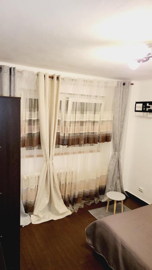Apartment Two Bedroom With Garden View *