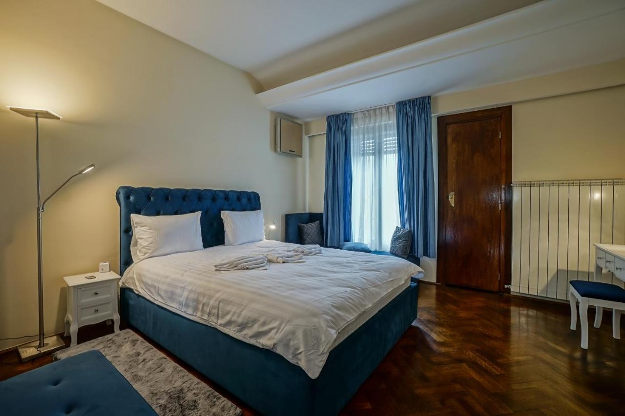 Lovely - 3 Bdr. Serviced In Old Town Bucureşti