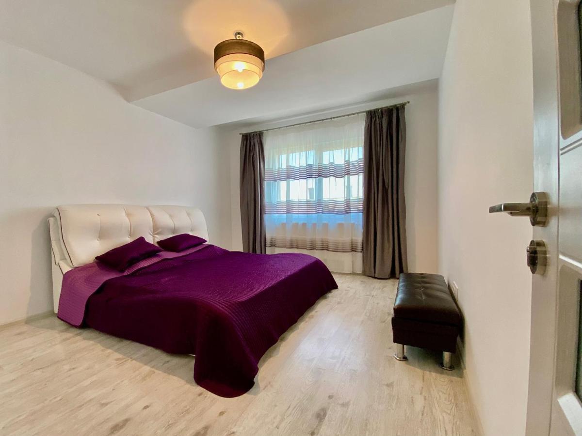 Titan Pallady Apartment *