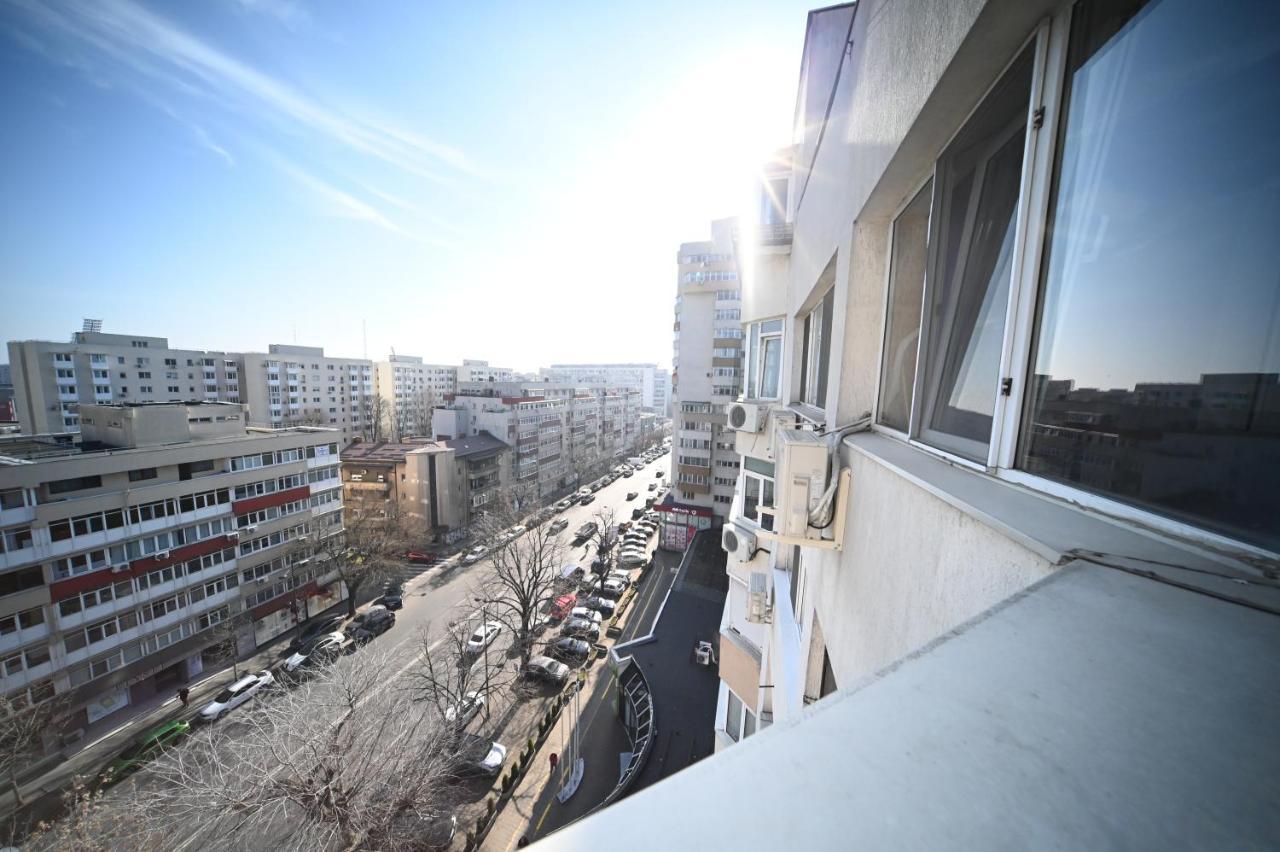 Le Petit Paris- , Dorobanti With A View