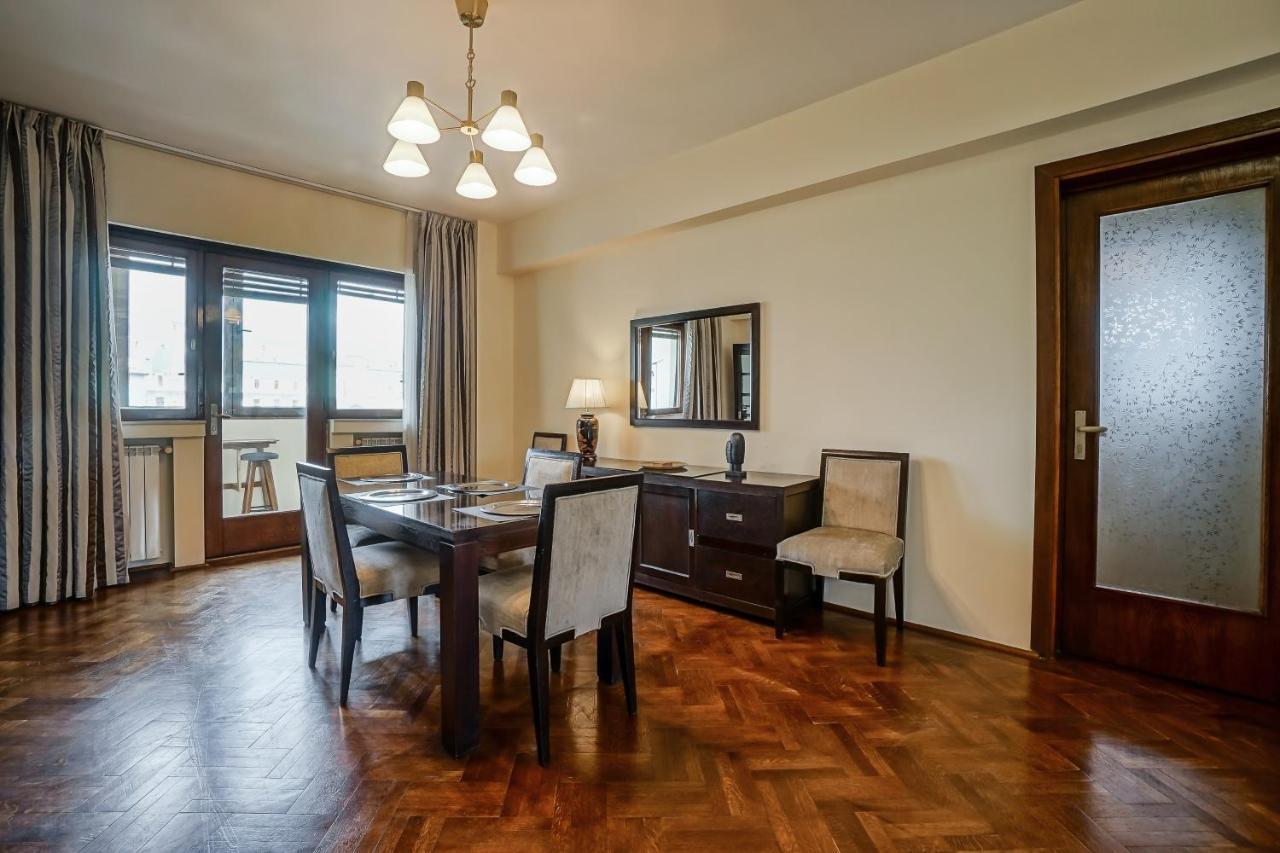 Lovely - 3 Bdr. Serviced In Old Town * Bucureşti