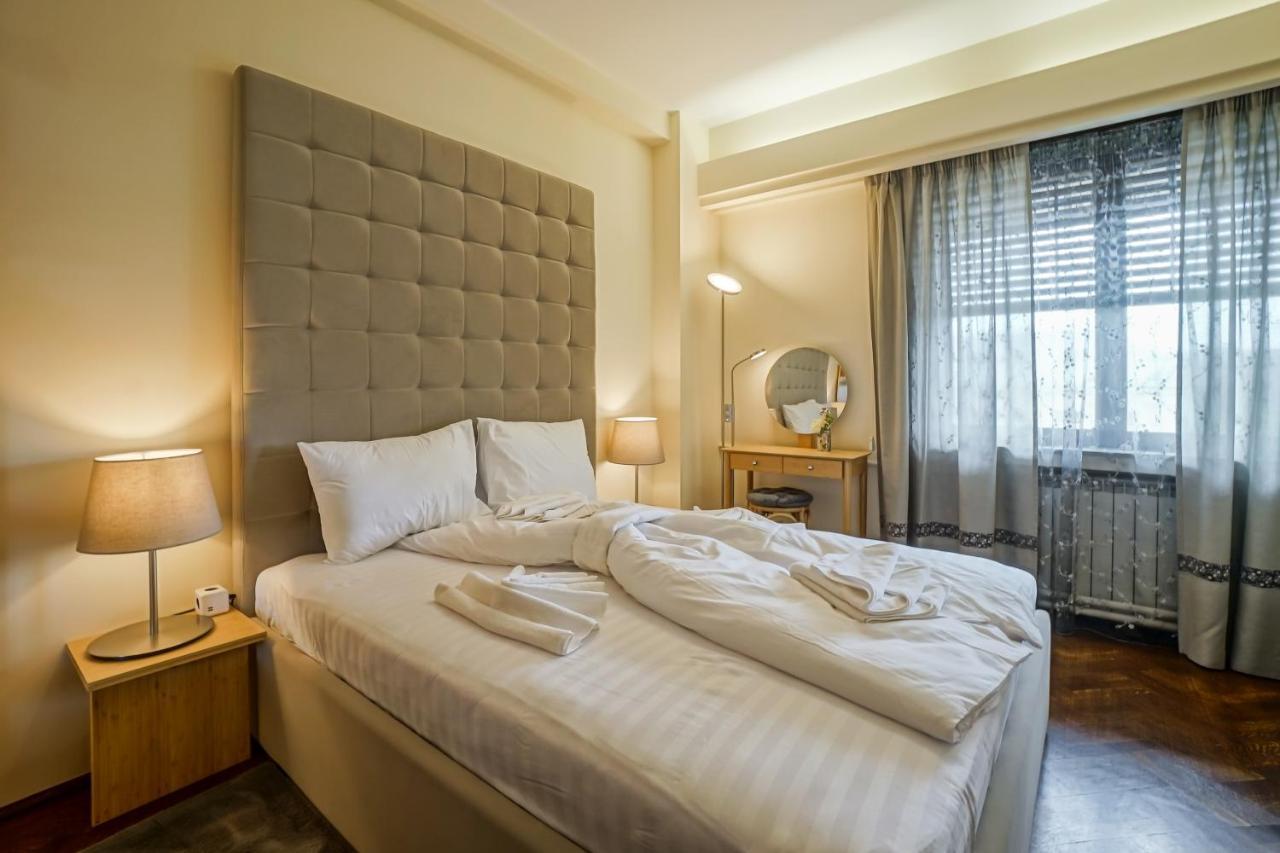 Lovely - 3 Bdr. Serviced In Old Town Apartament Bucureşti